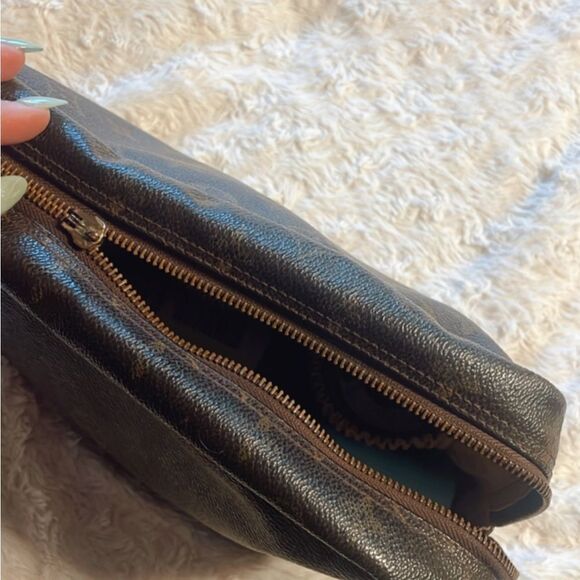 LV monogram trousse toilette 23 - Picture 4 of 8